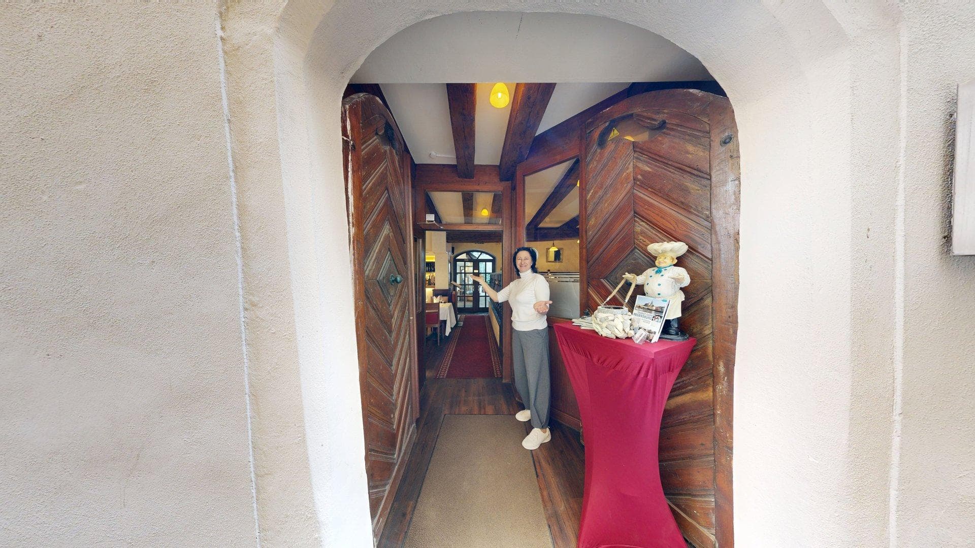 Eingang der Osteria Luna Rossa