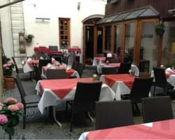 Terrasse der Osteria Luna Rossa